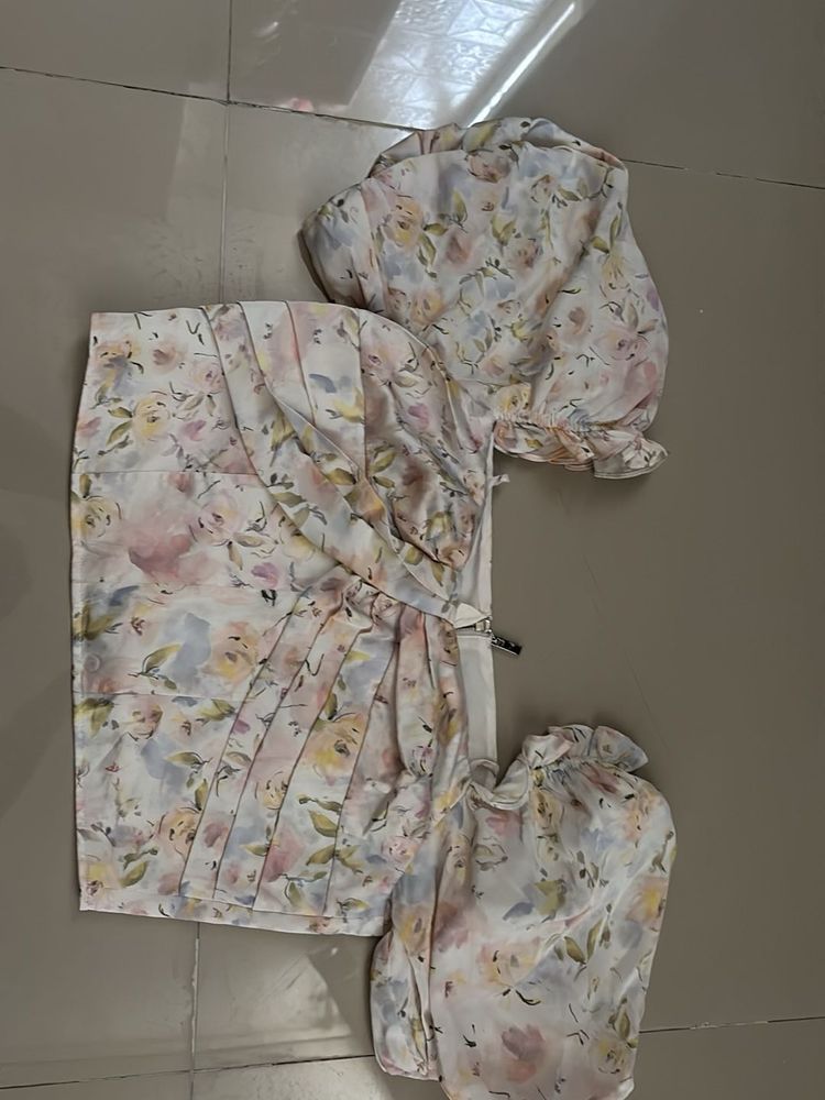 Floral Print Mini Dress with Puff Sleeves