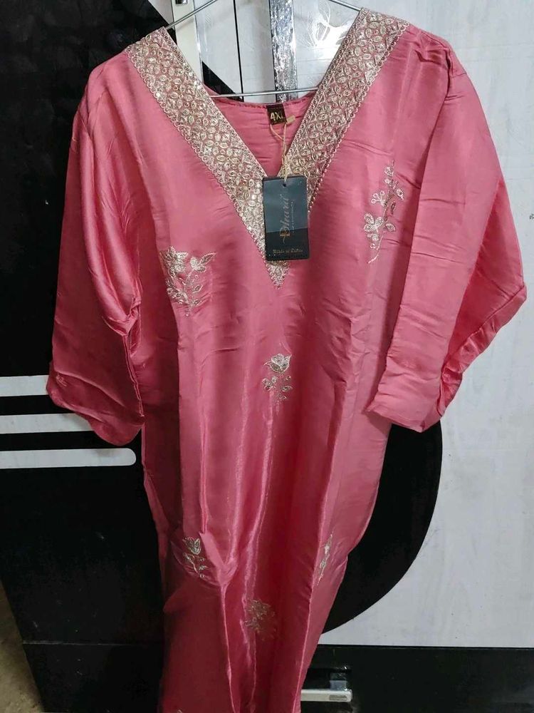 Elegant Pink Kurta with Sequins