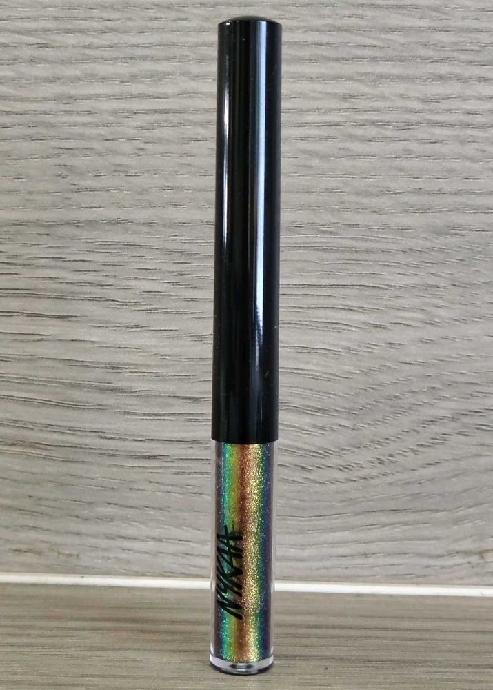 Nykaa Stardust Chrome Eyeliner -shade URL/IRL