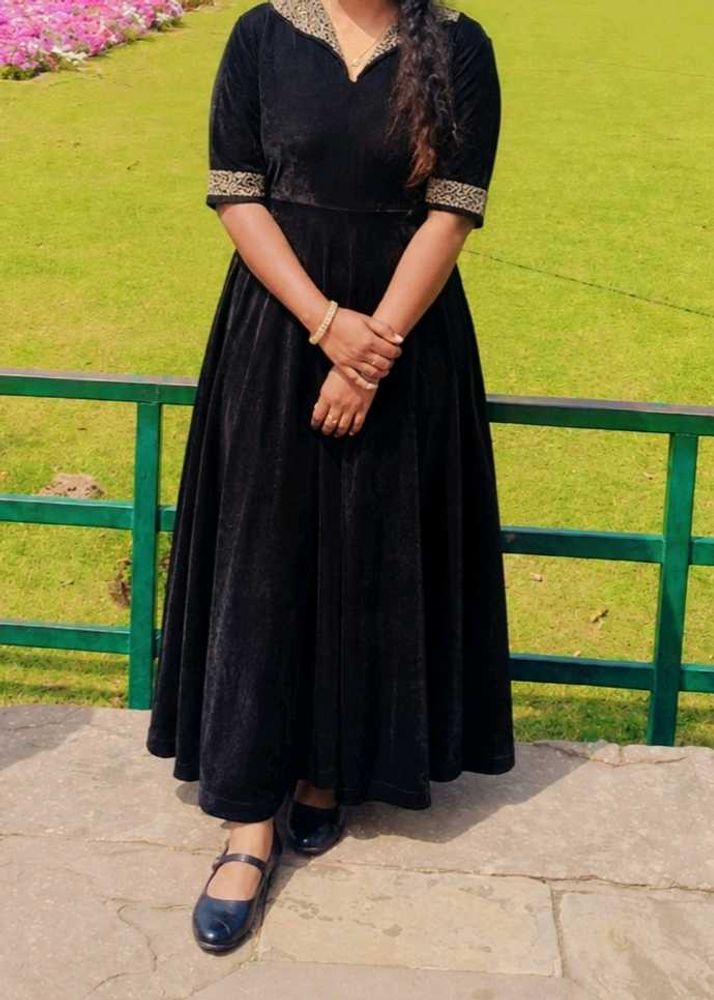 beautiful Black Velvet frock xl
