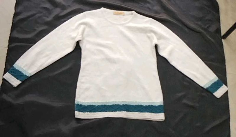 Elegant White Knit Sweater