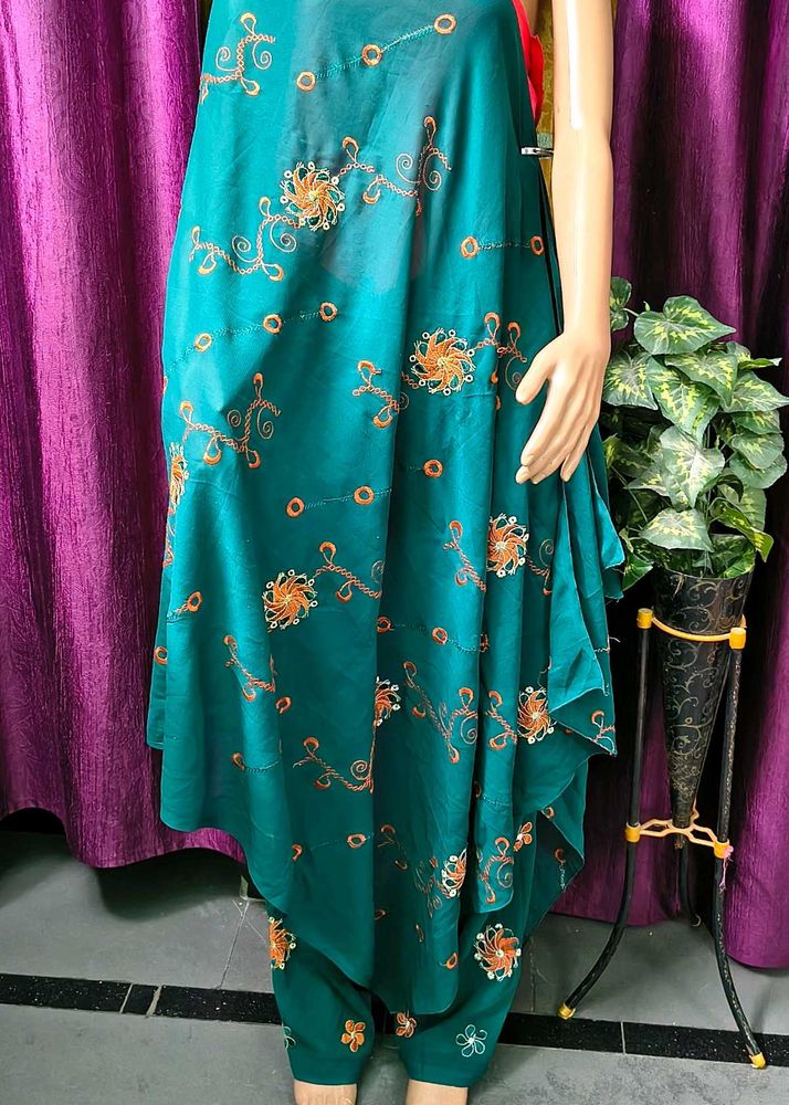 Elegant Teal Embroidered Dupatta &amp; Pant Set