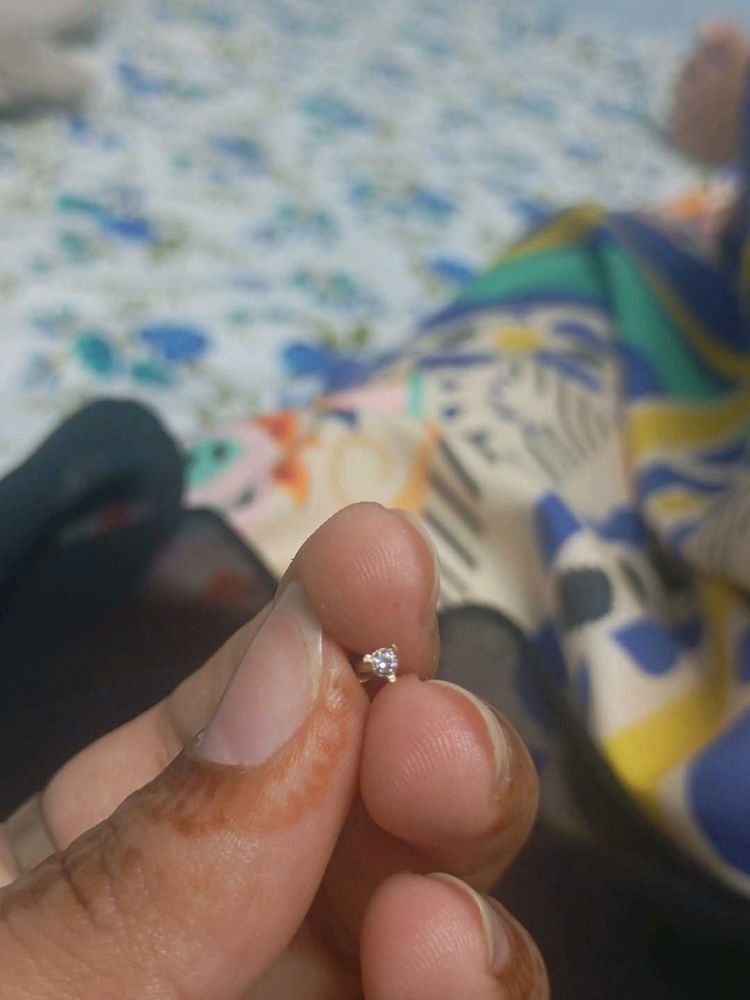 22k gold nose pin