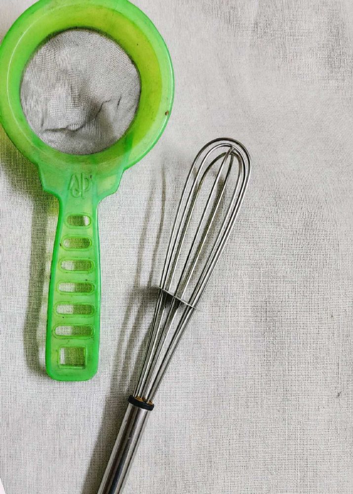 Kitchen Spoon,Whisk And Strainer