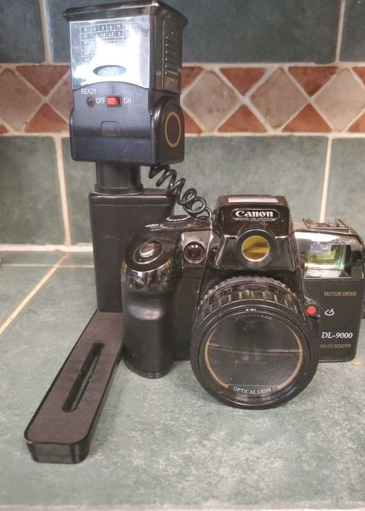 canon DL 9000 vintage SLR film camera with power f