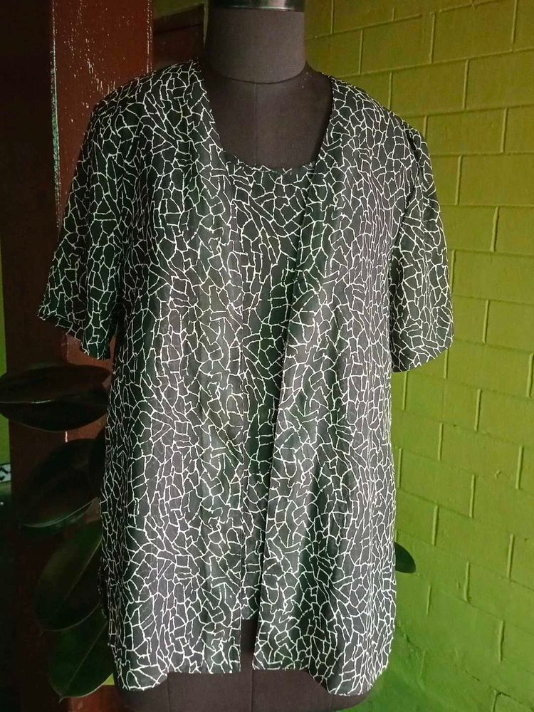 Abstract Print Sleeve Top