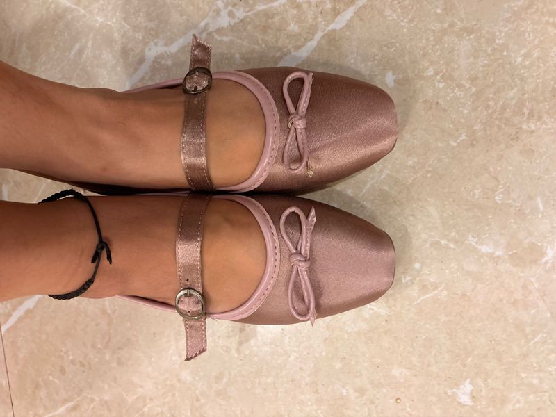 Elegant Rose Gold Ballet Flats