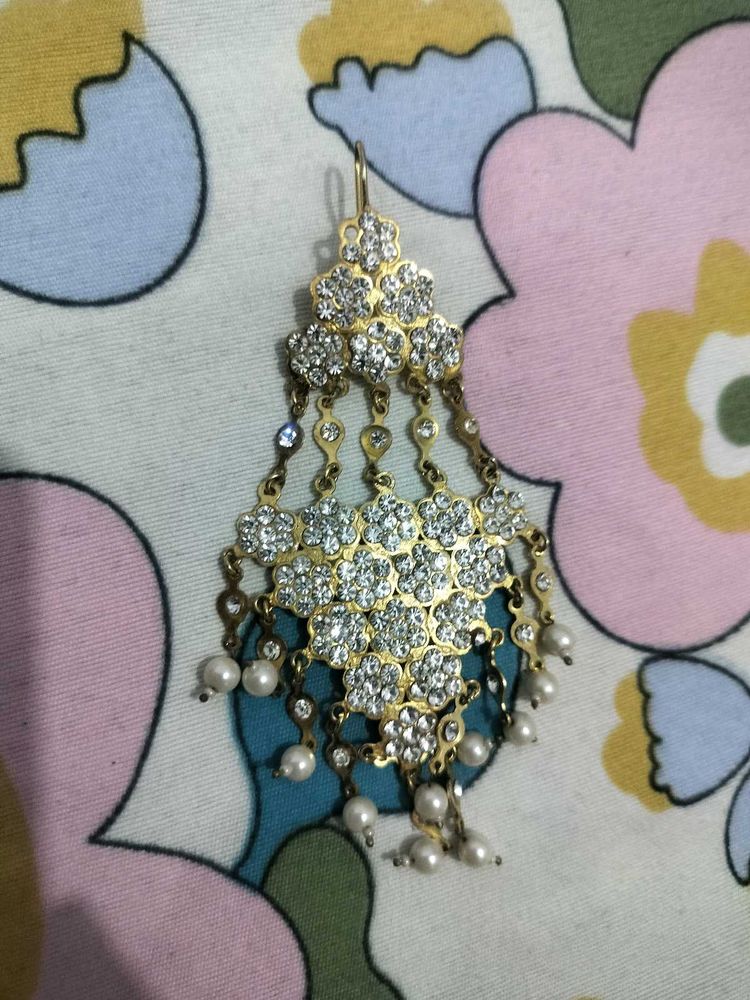 Stunning White Stone side maang teeka