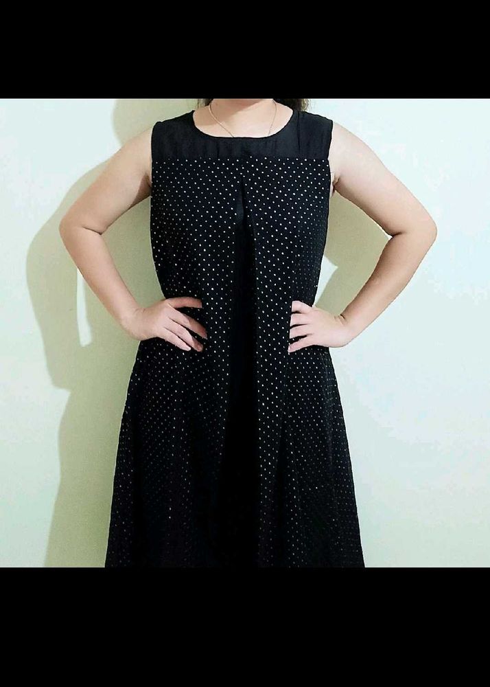 Chic Black Sleeveless Polka Dot Dress