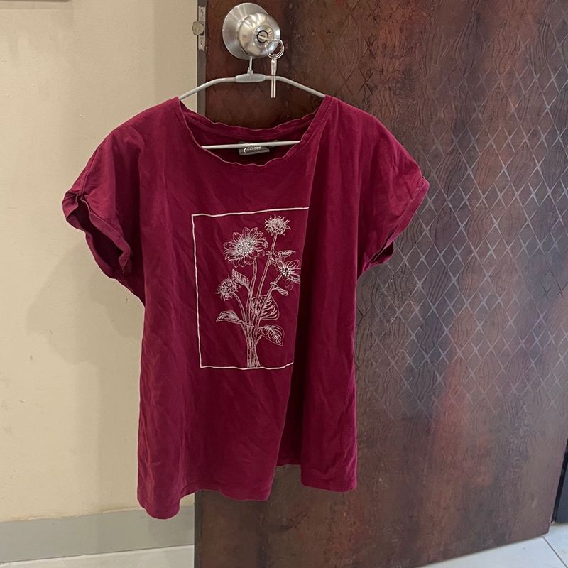 Maroon Graphic Print T-Shirt