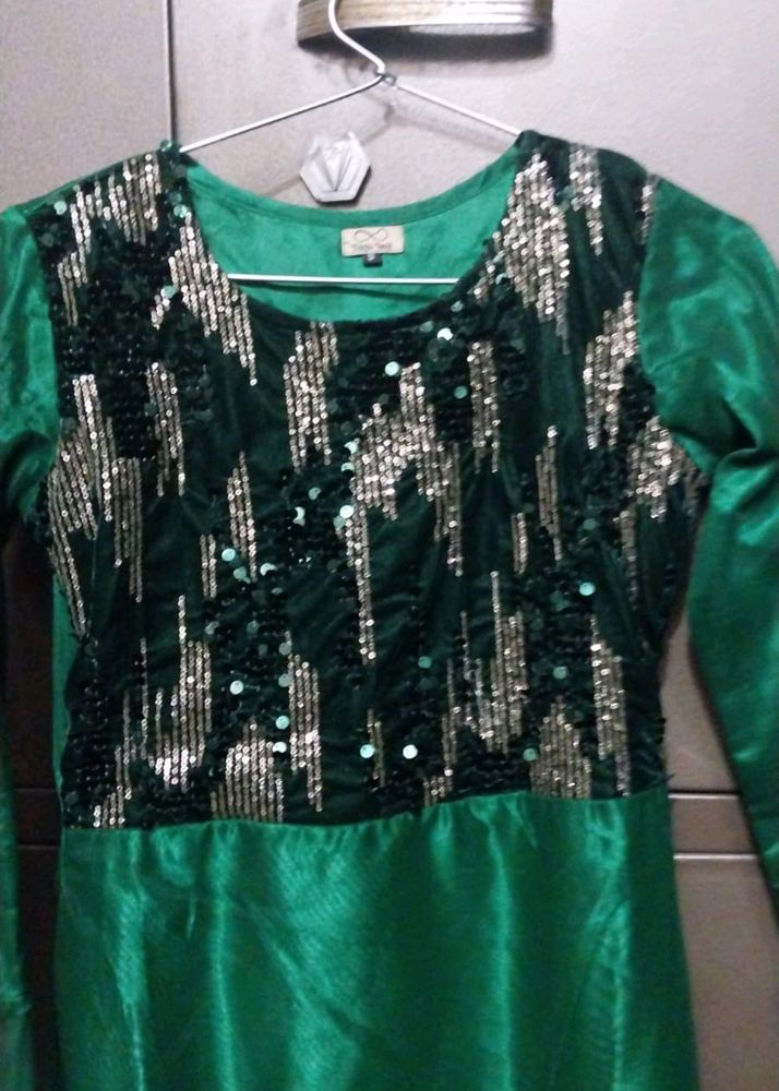 Floor Length Dress With Sequins And Pearls