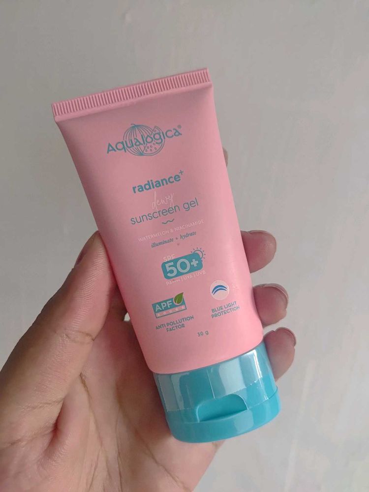 Aqualogica Radiance+ Dewy Sunscreen Gel