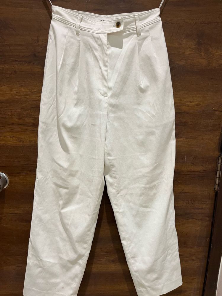 Off-white Colour Baggy Trousers
