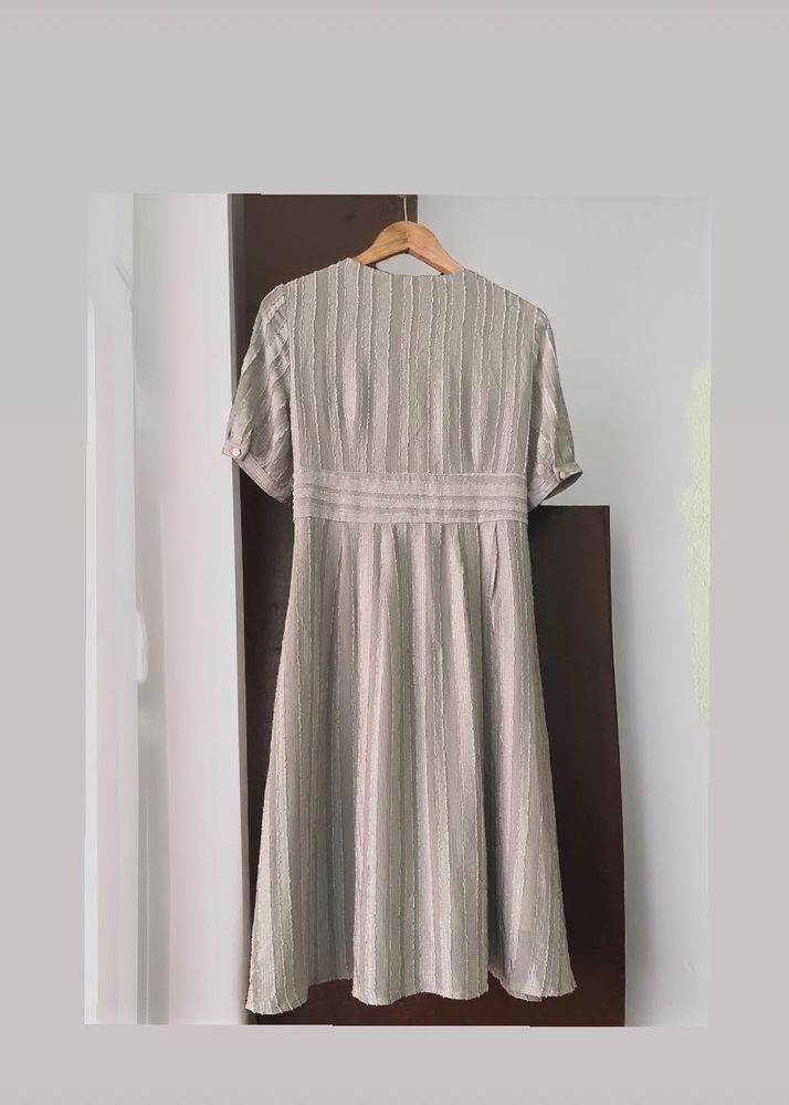 Elegant Striped Midi Dress