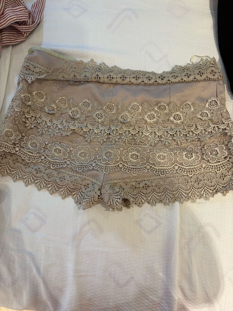 Lace Shorts - Chic &amp; Stylish
