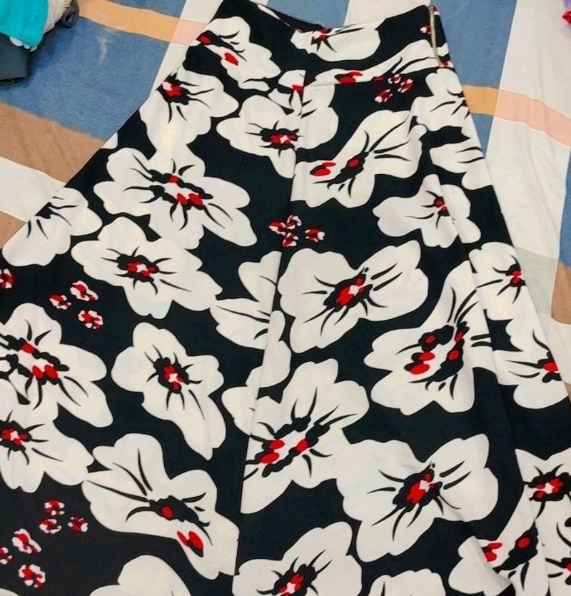 Floral Black And White Long Skirt