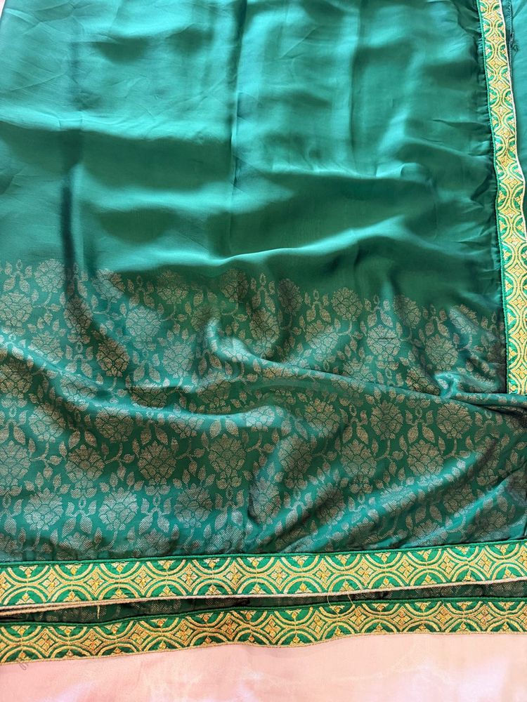 Elegant Emerald Green Saree with blouse