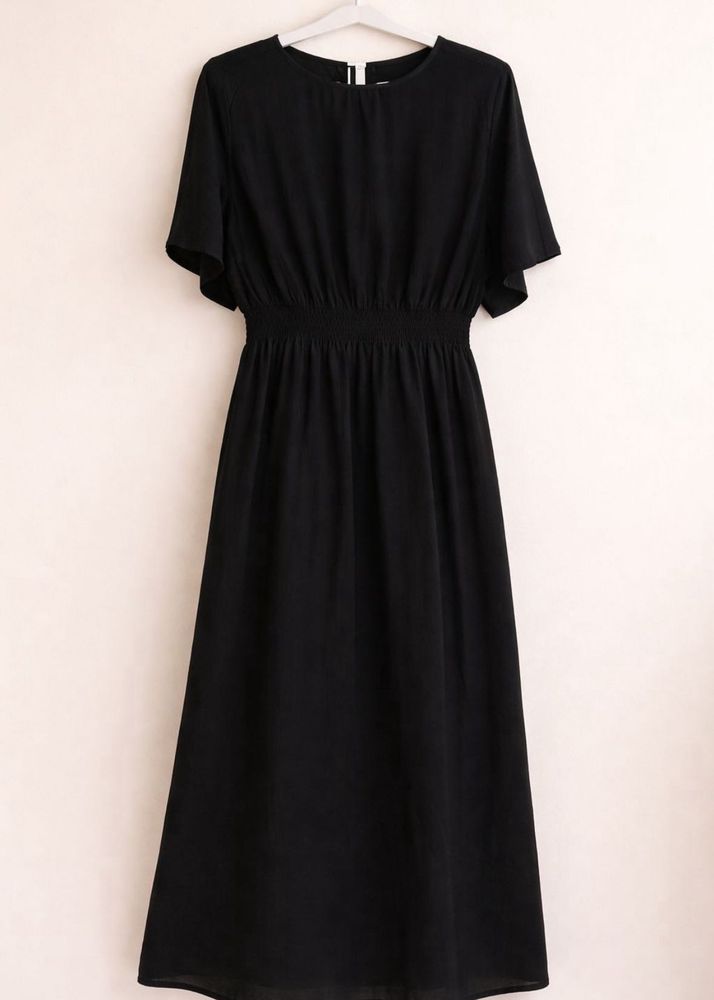 Chic Black Midi Dress