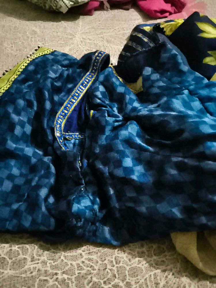 Elegant Blue Printed Saree