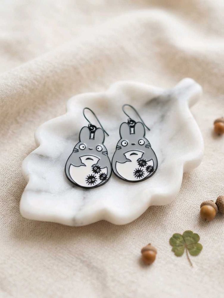 Ghibli inspired Totoro earrings 🌱