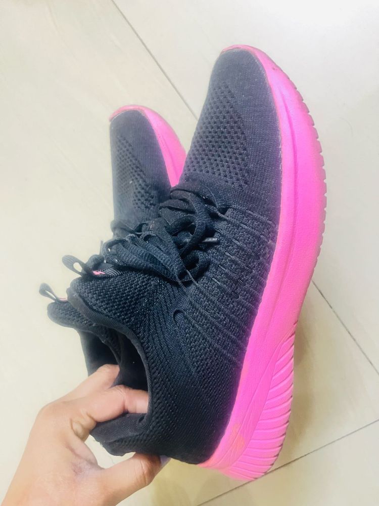 Stylish Black &amp; Pink Sneakers