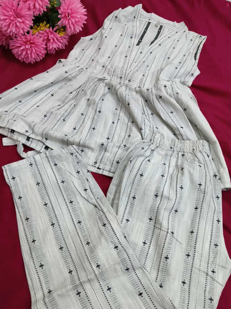 Stylish top with pant co-ord set