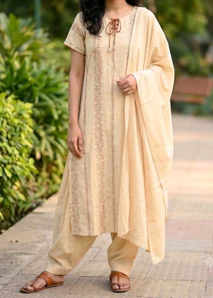 Elegant Cream Kurta Set