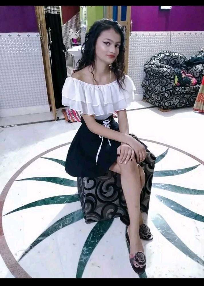 Chic Off-Shoulder Ruffle Dress