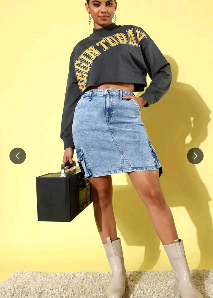Crop sweatshirt