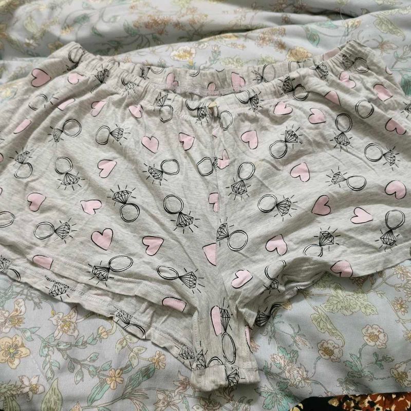 Cute Heart &amp; Ring Print Shorts