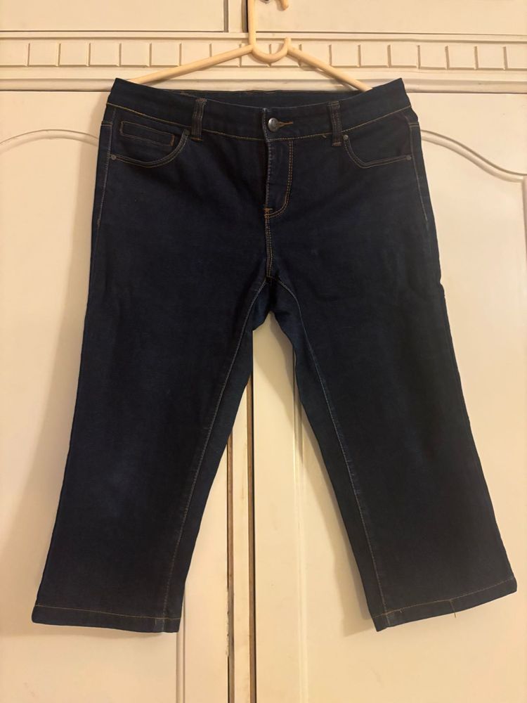 Vero Moda Stylish Dark Blue Denim Capris for Women