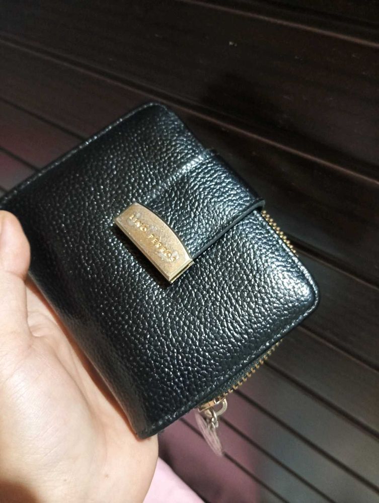 Chic Black Textured Wallet