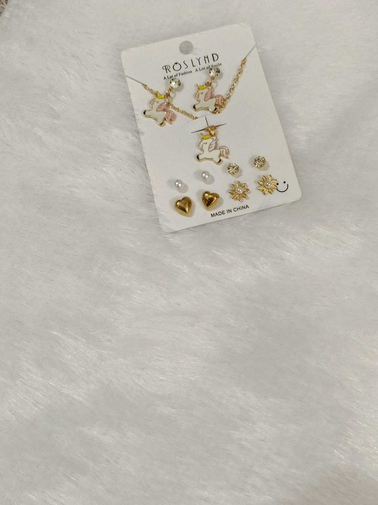 Roslynd Necklace and Earring Set