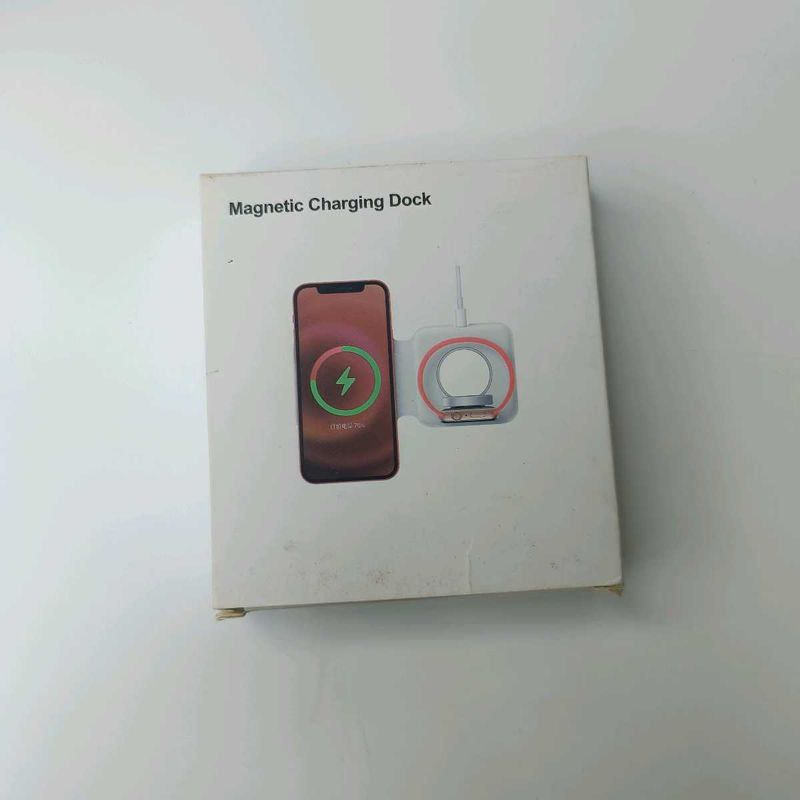 Magnetic Charging Dock apple design