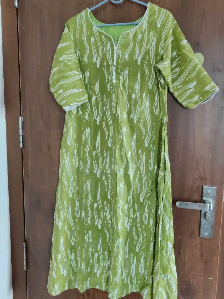 Green &amp; White Printed Kurta