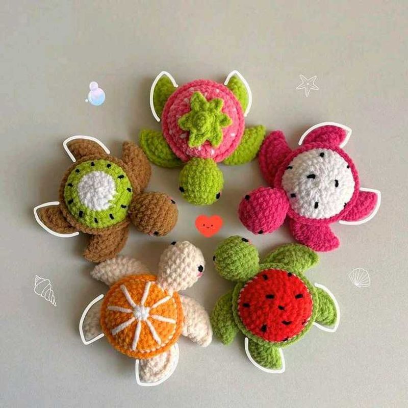 crochet handmade turtle keychain (any 1 pc)
