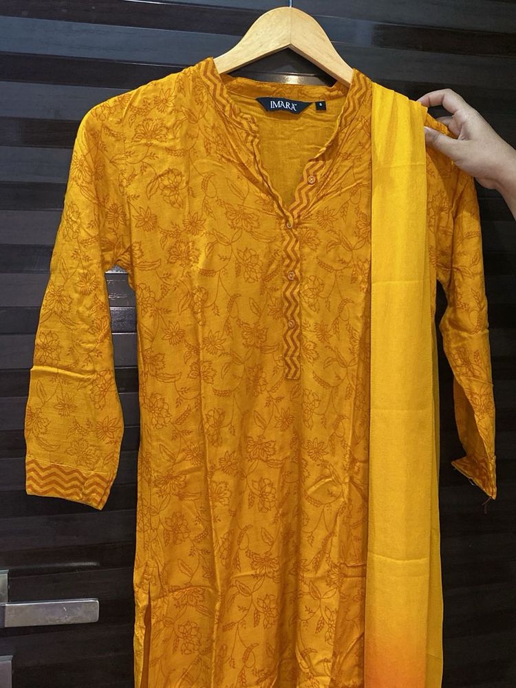 Orange Kurta Set with chiffon dupatta