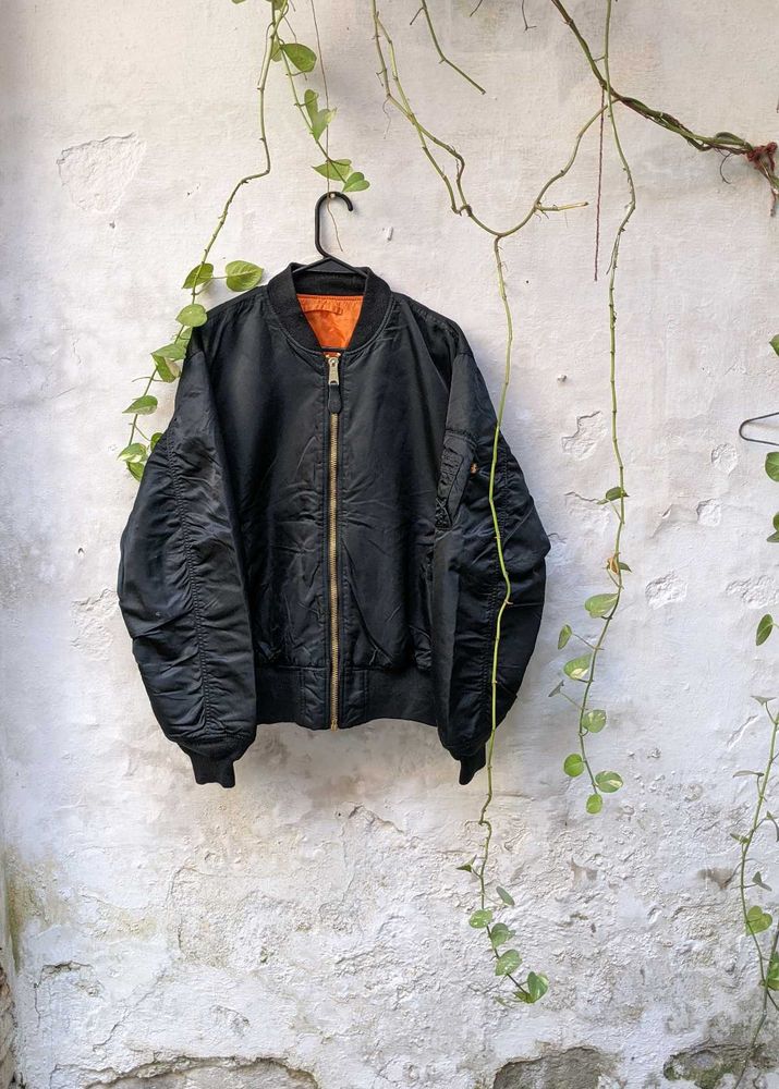 alpha industries Black Bomber jacket 🧥