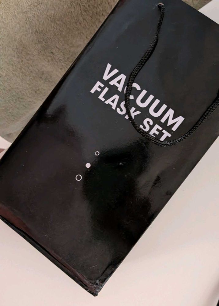 Vacuum Flask Set