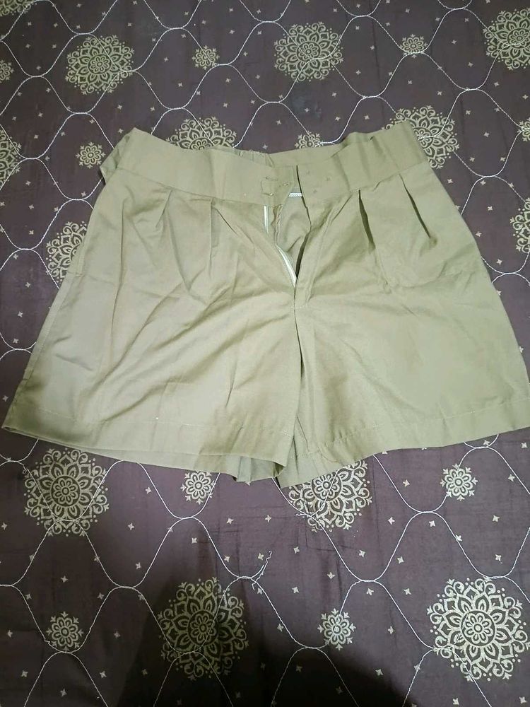 Khaki Pleated Shorts for men