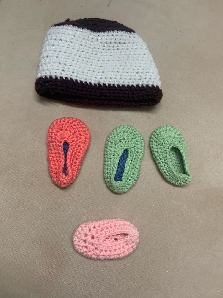 Handmade Crochet Baby Booties &amp; Hat Set
