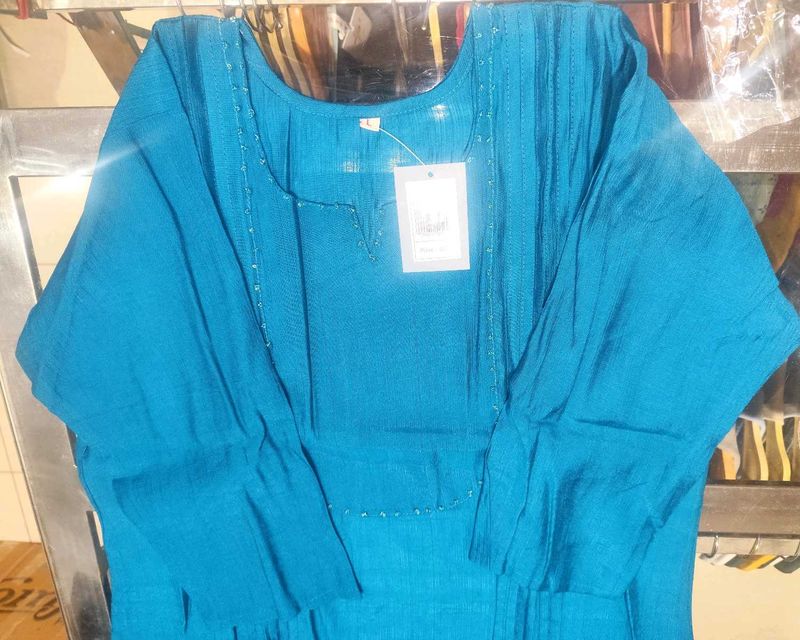 Discount On Teal Embroidered Kurti