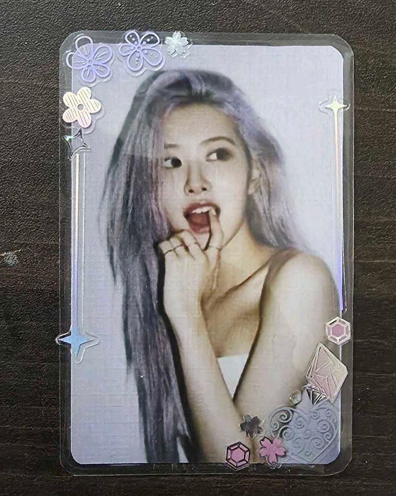 Blackpink Rose Photocard 🩷🖤