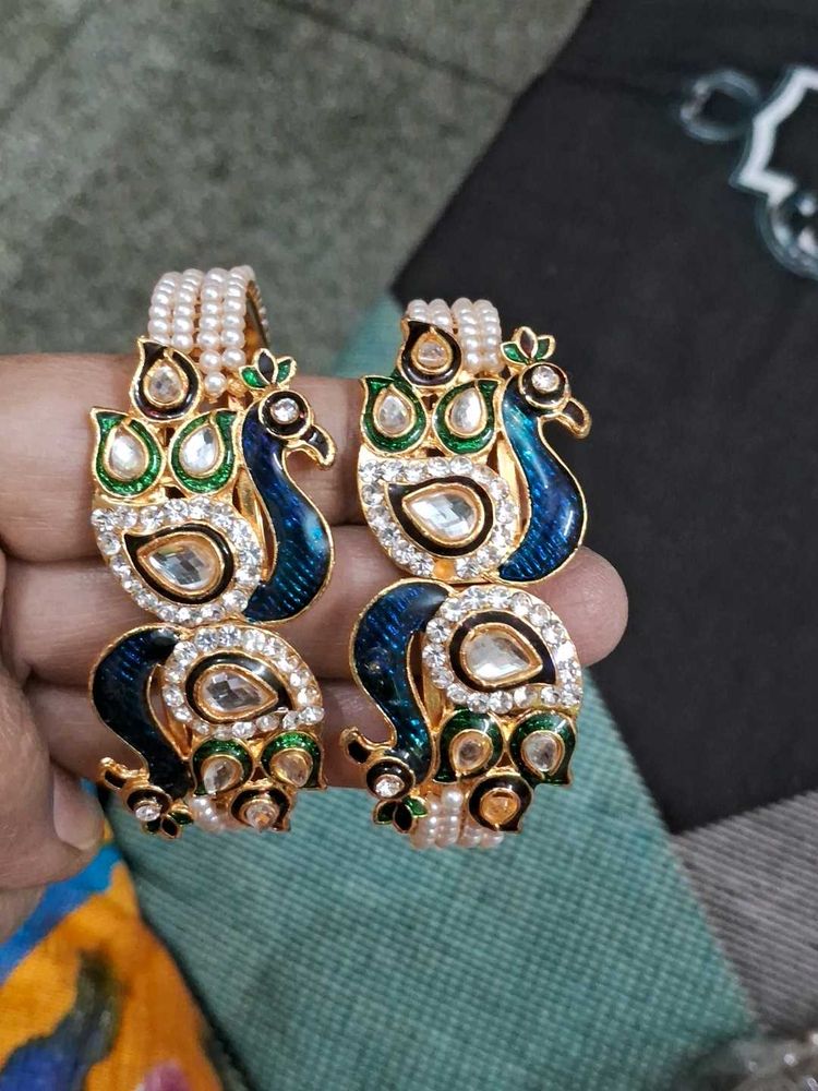 Peacock kangan