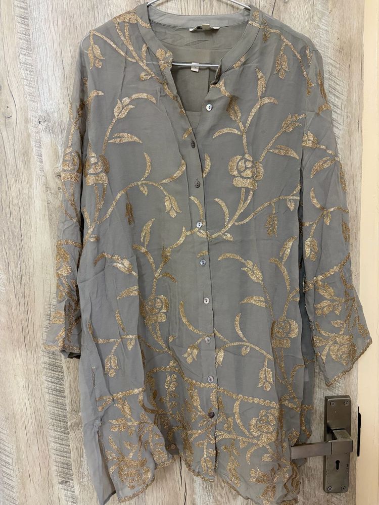 Elegant Grey Embroidered Kurta