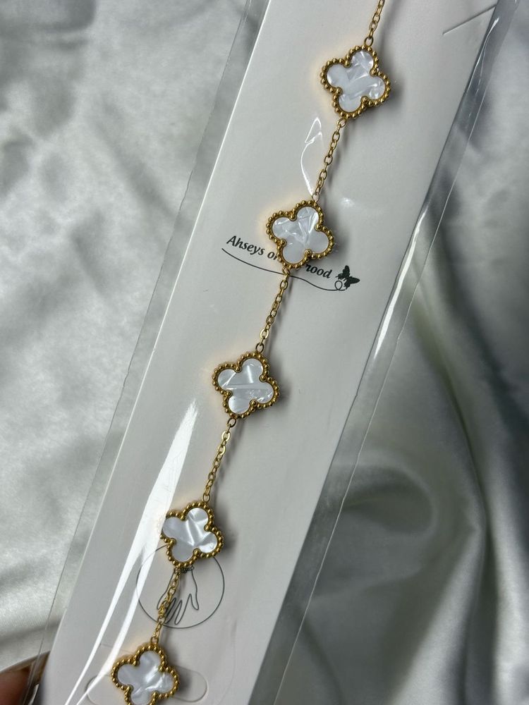 Elegant Clover Bracelet - Anti Tarnish