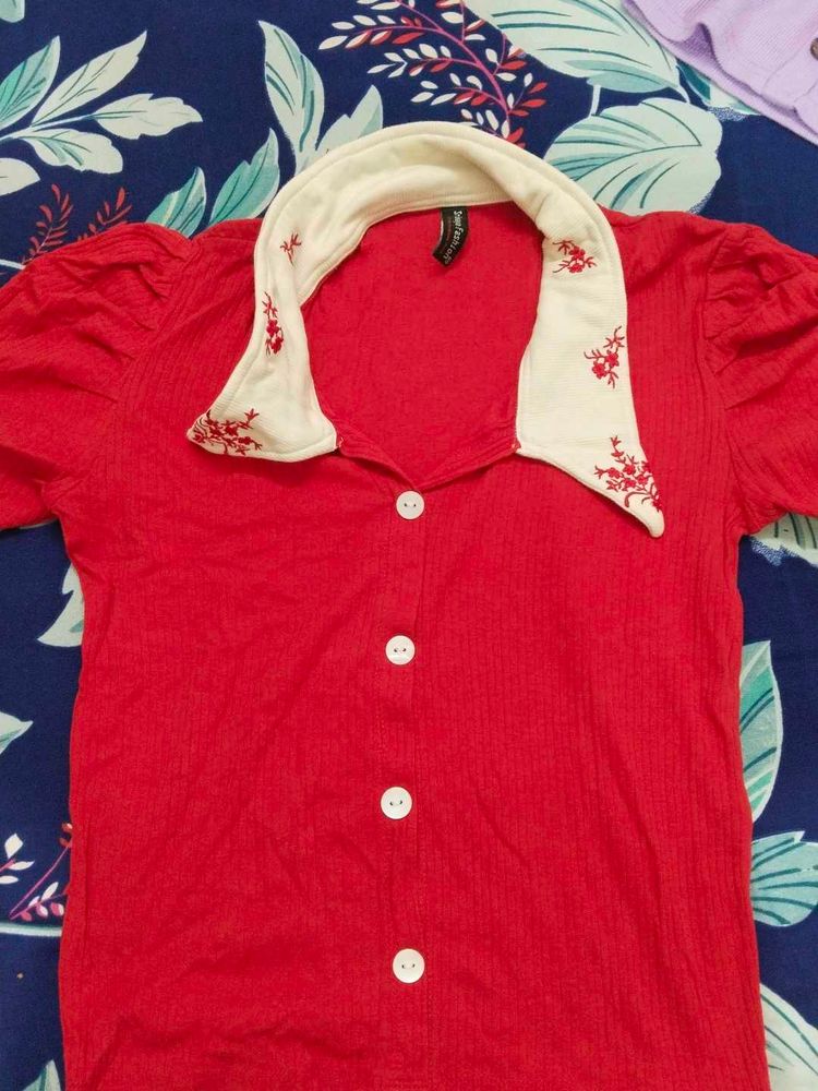 Chic Red Collared Top