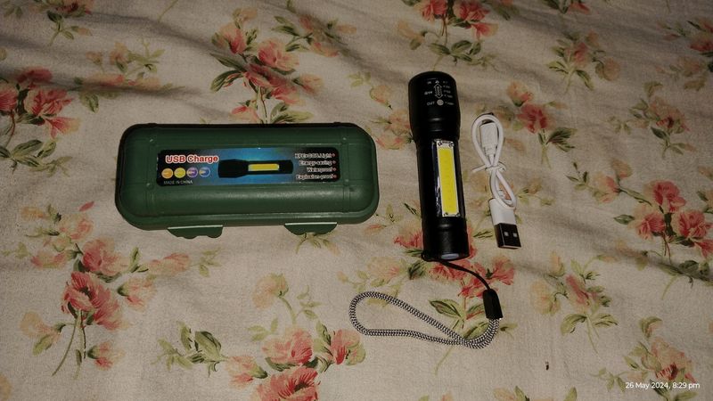 Rechargeable LED Flashlight