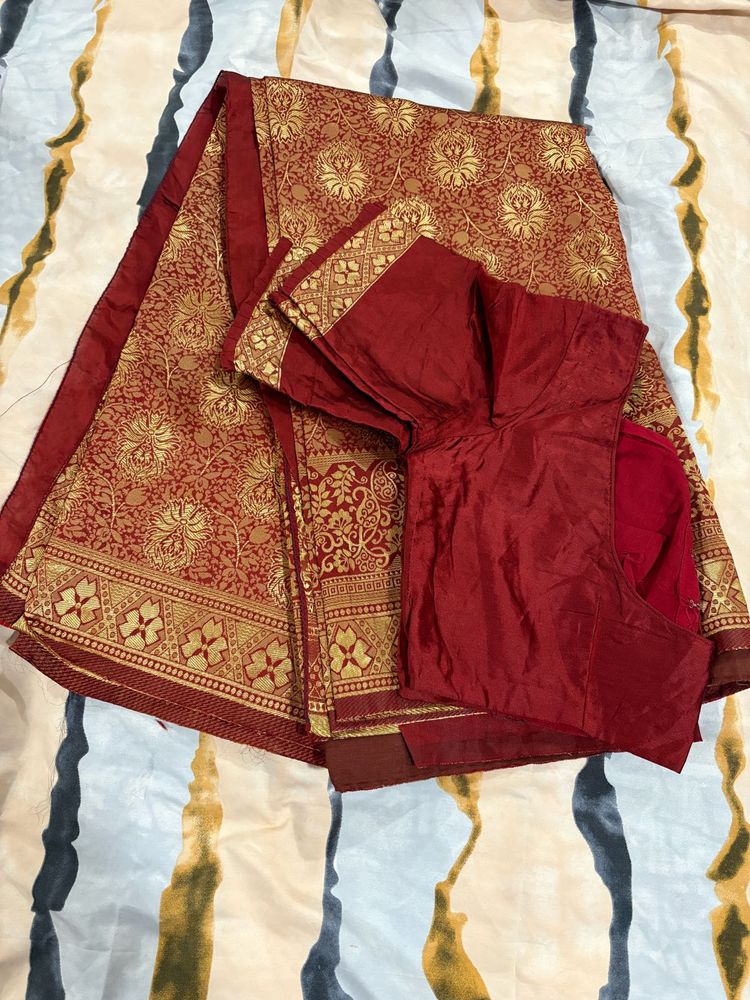 Elegant Red &amp; Gold Banarasi Silk Saree