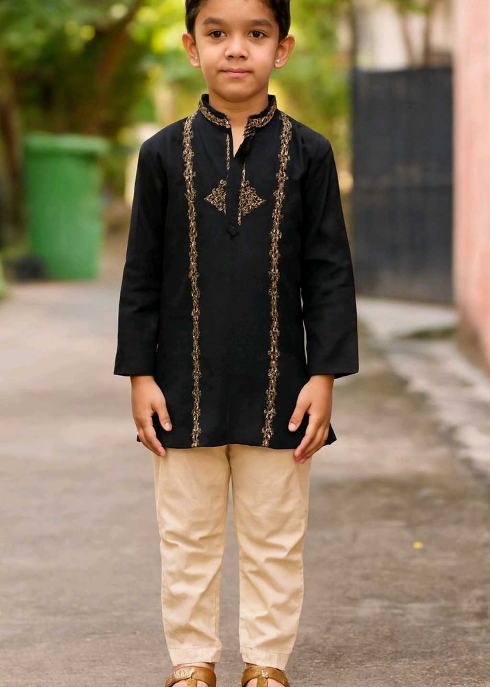 Boys Black Embroidered Kurta Set